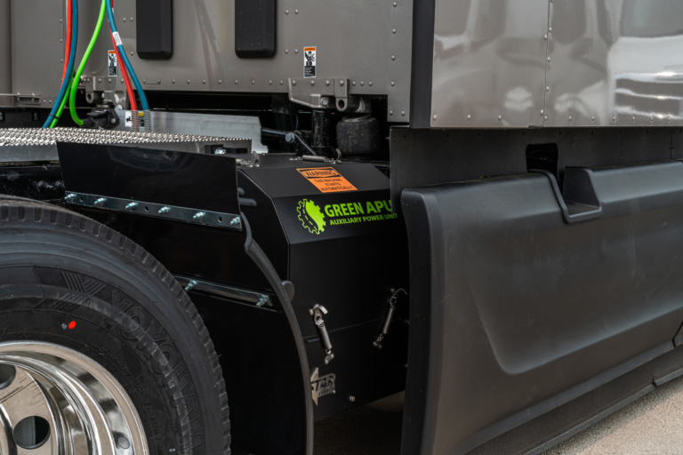 Why Green APU is the Smarter Choice for Truckers